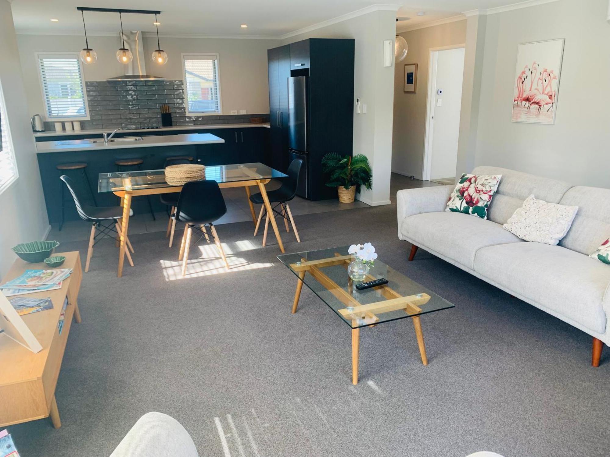 ヘイスティングズ Stunning Modern Retreatヴィラ エクステリア 写真